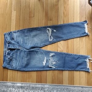 American Eagle Hi-Rise Girlfriend Jeans